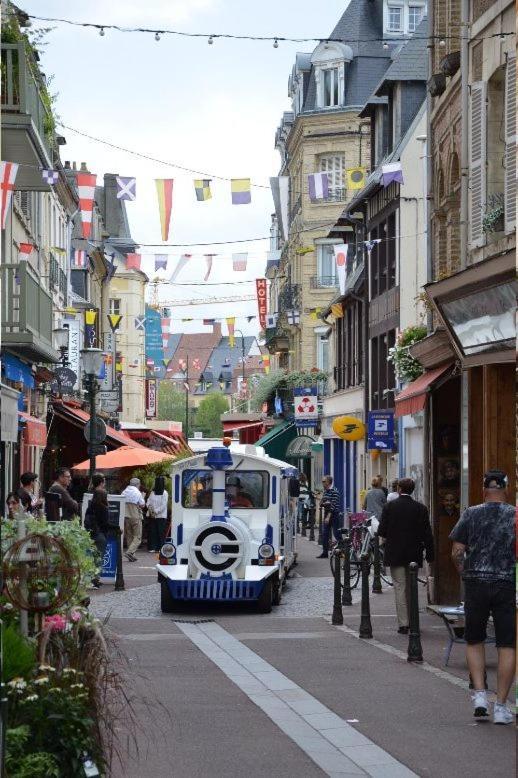 Cosy Duplex Centre Trouville Parking Gratuit Buitenkant foto